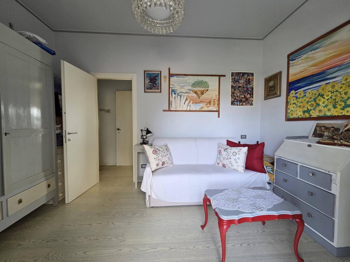 Appartamento - Marina Di Massa, Massa (35/47)