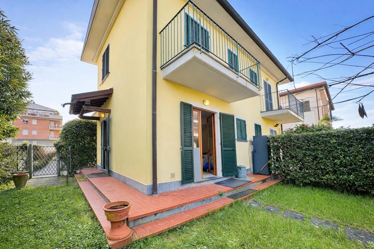 Villetta a schiera in vendita a Massa