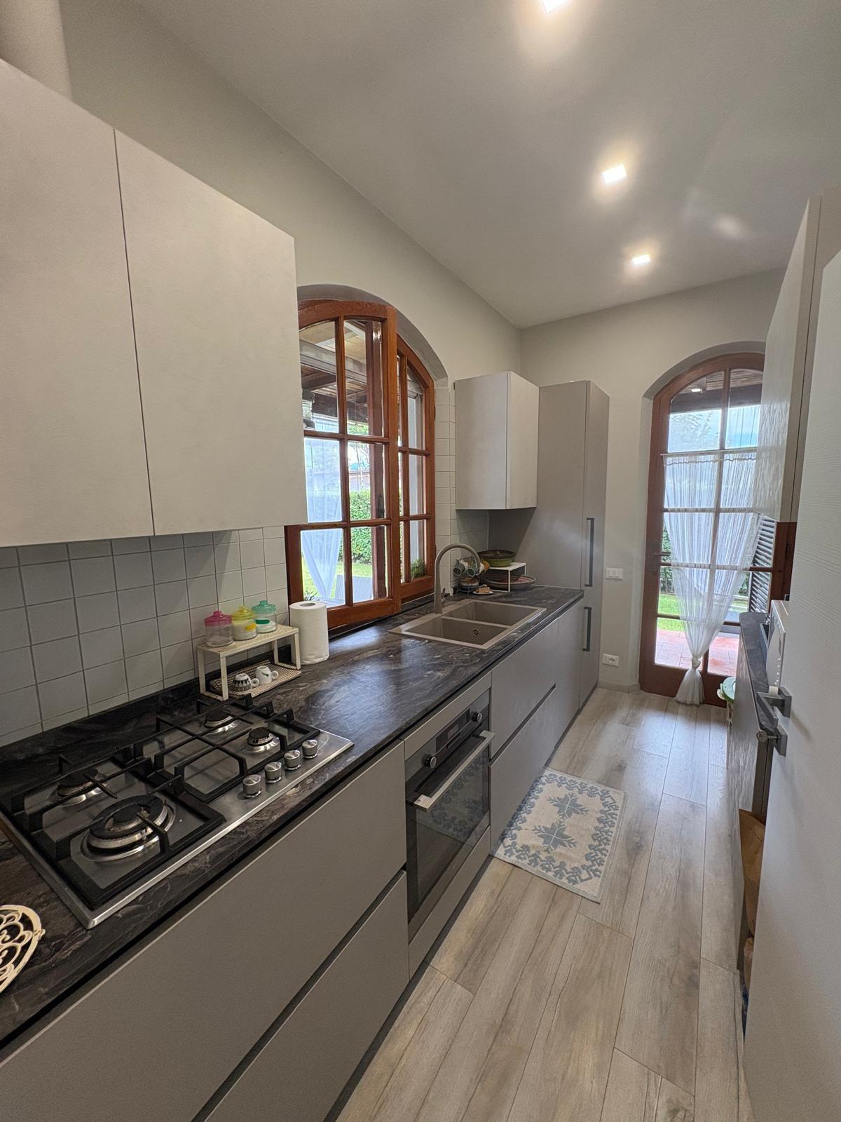 Villa - Poveromo, Massa (20/39)