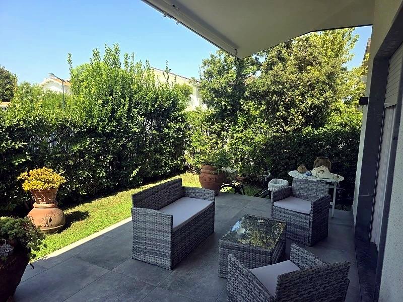 Villa in vendita a Forte dei Marmi