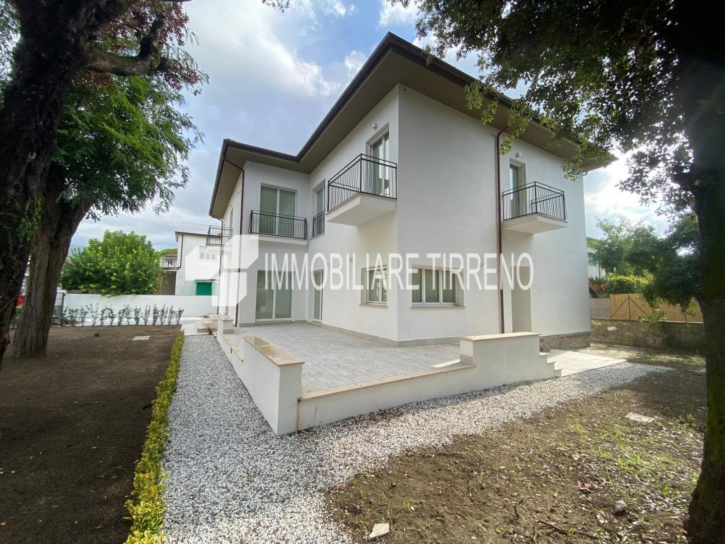 Villa in vendita a Massa