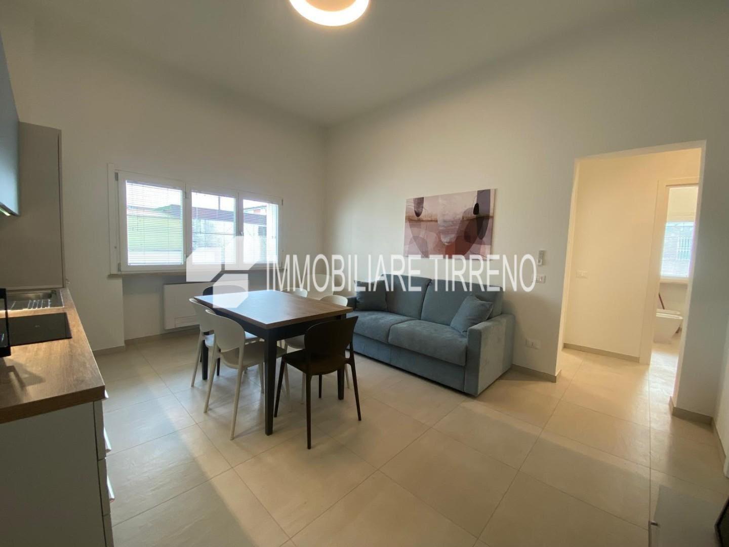 Villa - Marina Di Massa, Massa (10/17)
