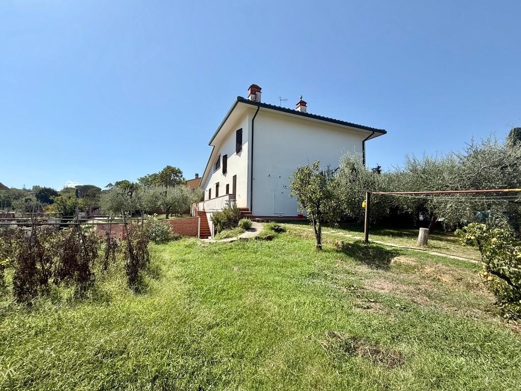 Casa singola in vendita a Pontedera (3/45)