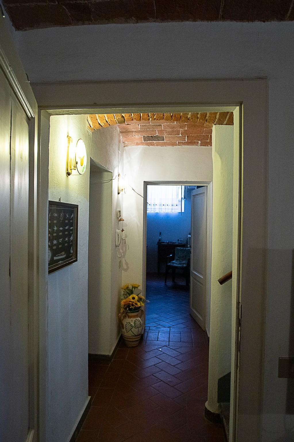 Villa - Marina Di Pisa, Pisa (11/18)