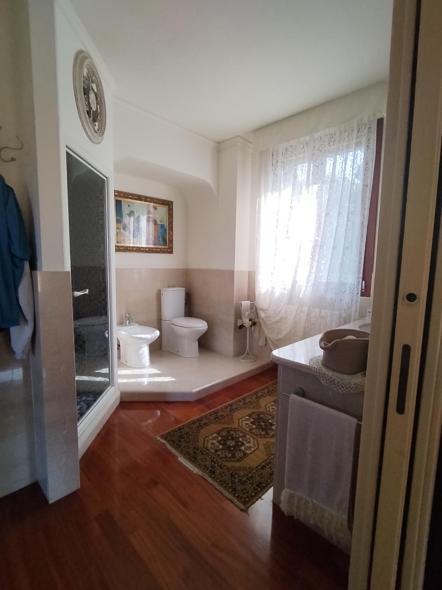 Villa - Montenero Basso, Livorno (32/36)