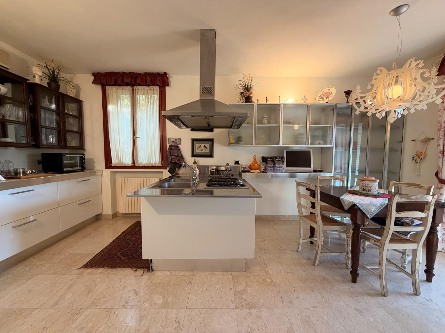 Villa - Montenero, Livorno (10/55)