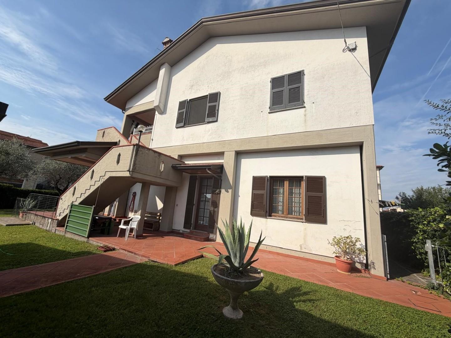 Villa - Isola, Luni (27/46)