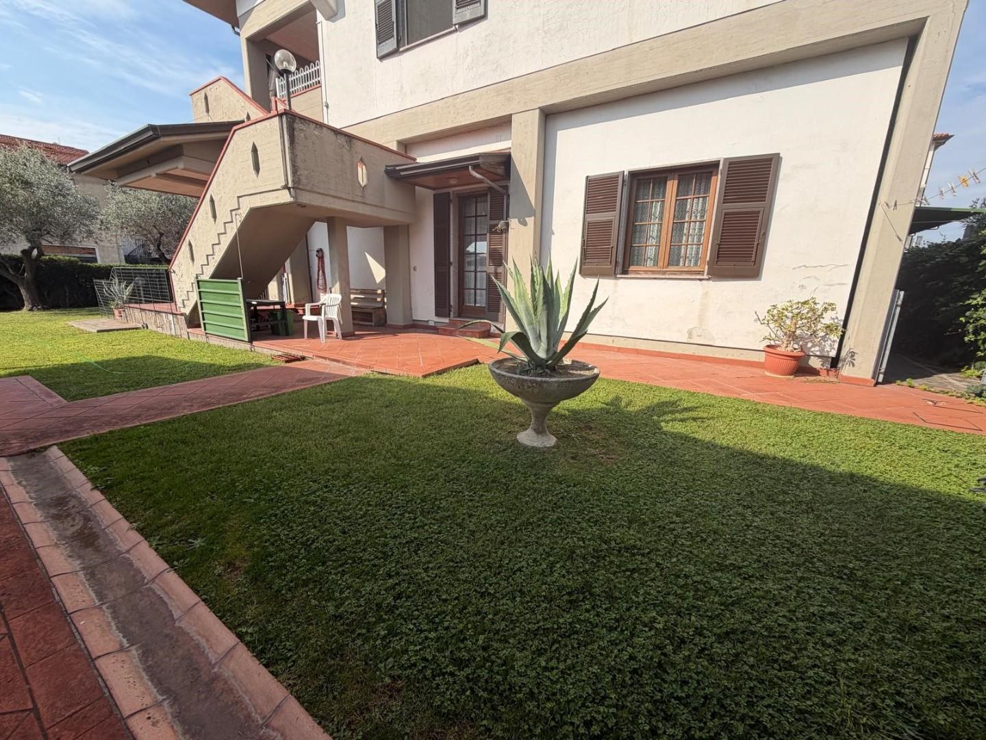 Villa - Isola, Luni (36/46)