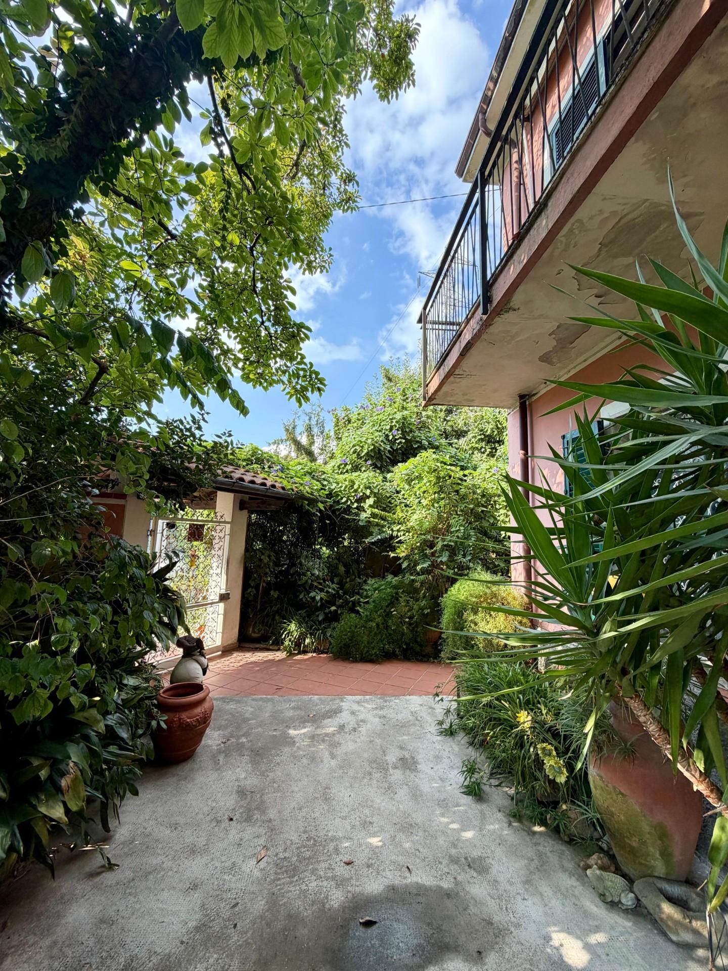 Villa - Marasio, Carrara (23/33)