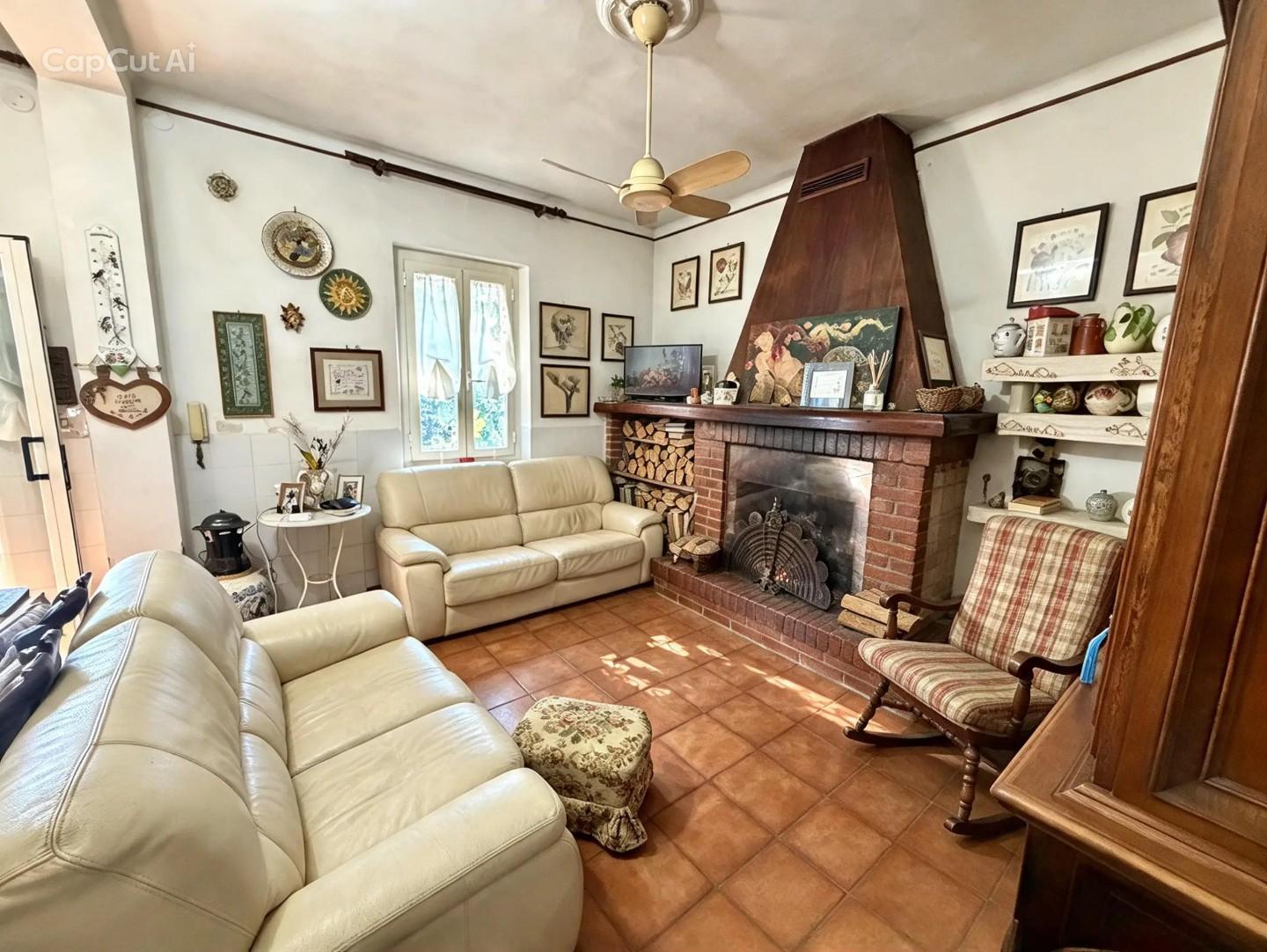 Villa - Marasio, Carrara (5/33)