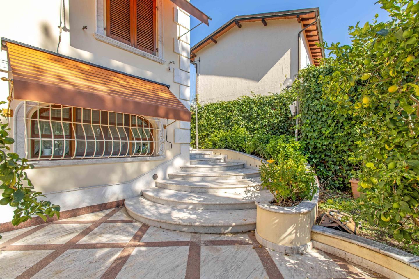 Villa - Pontemazzori, Camaiore (11/44)