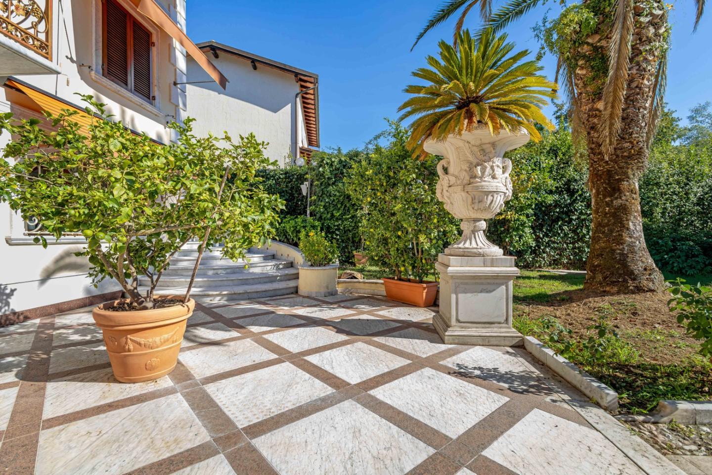 Villa - Pontemazzori, Camaiore (10/44)