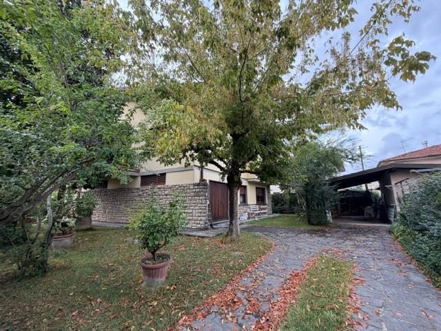 Villa - Lucca (3/10)