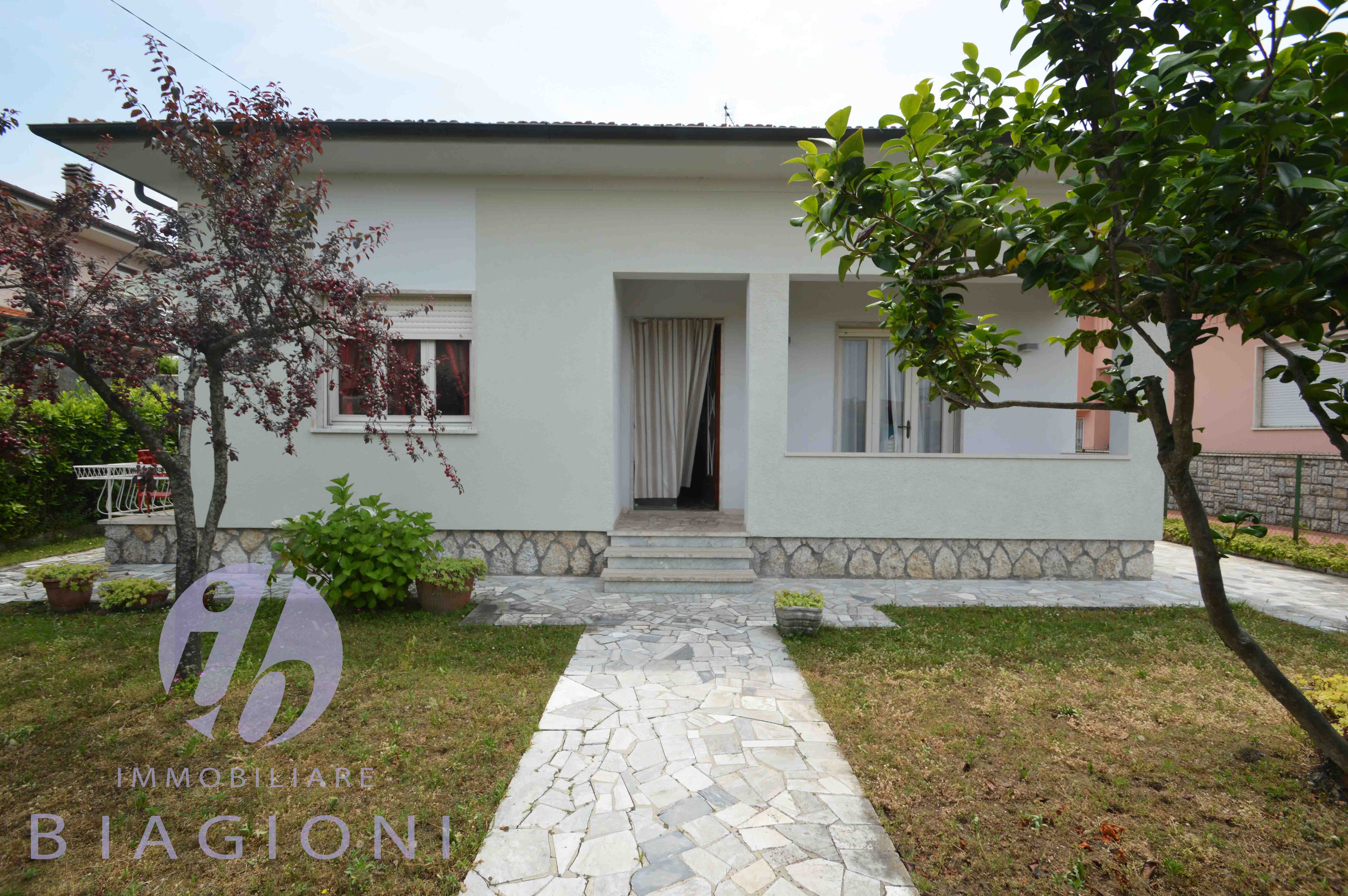 Villa in vendita - Tonfano, Pietrasanta