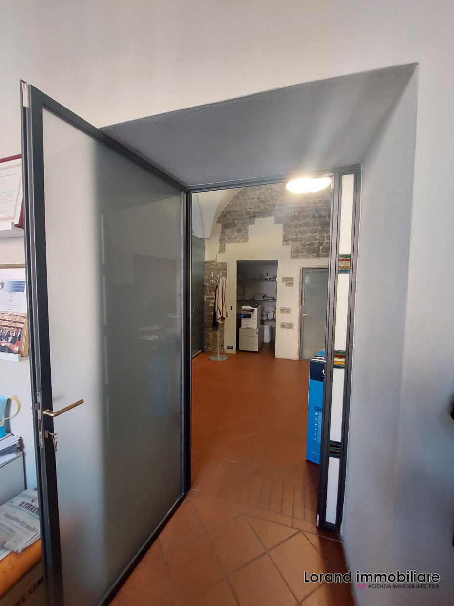Ufficio in vendita a Lungarni, Pisa (PI)