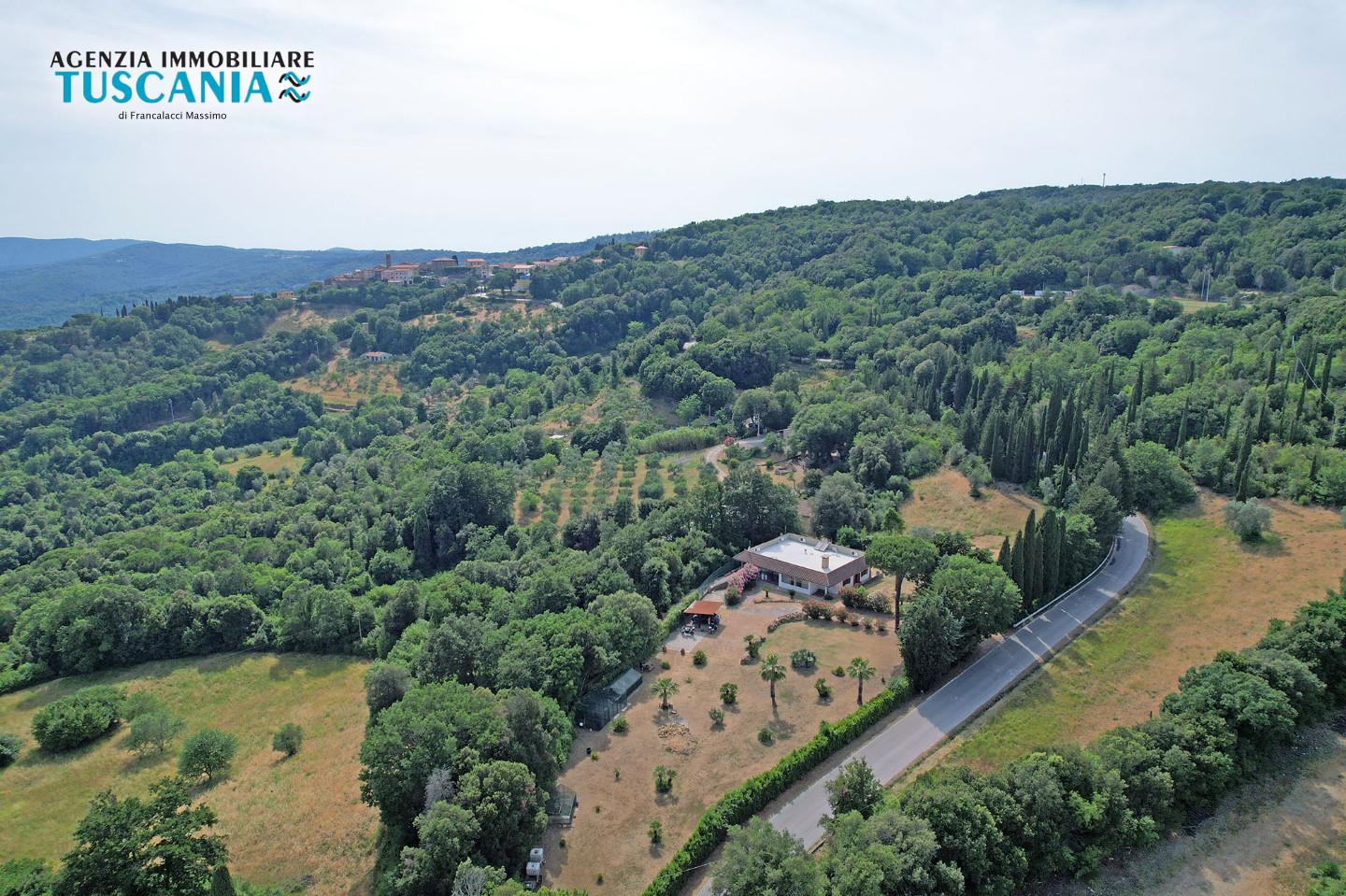 Villa in vendita a Monteverdi Marittimo