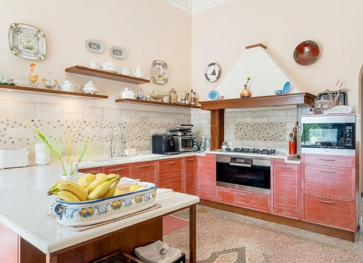 Villa - Ronchi, Massa (19/27)