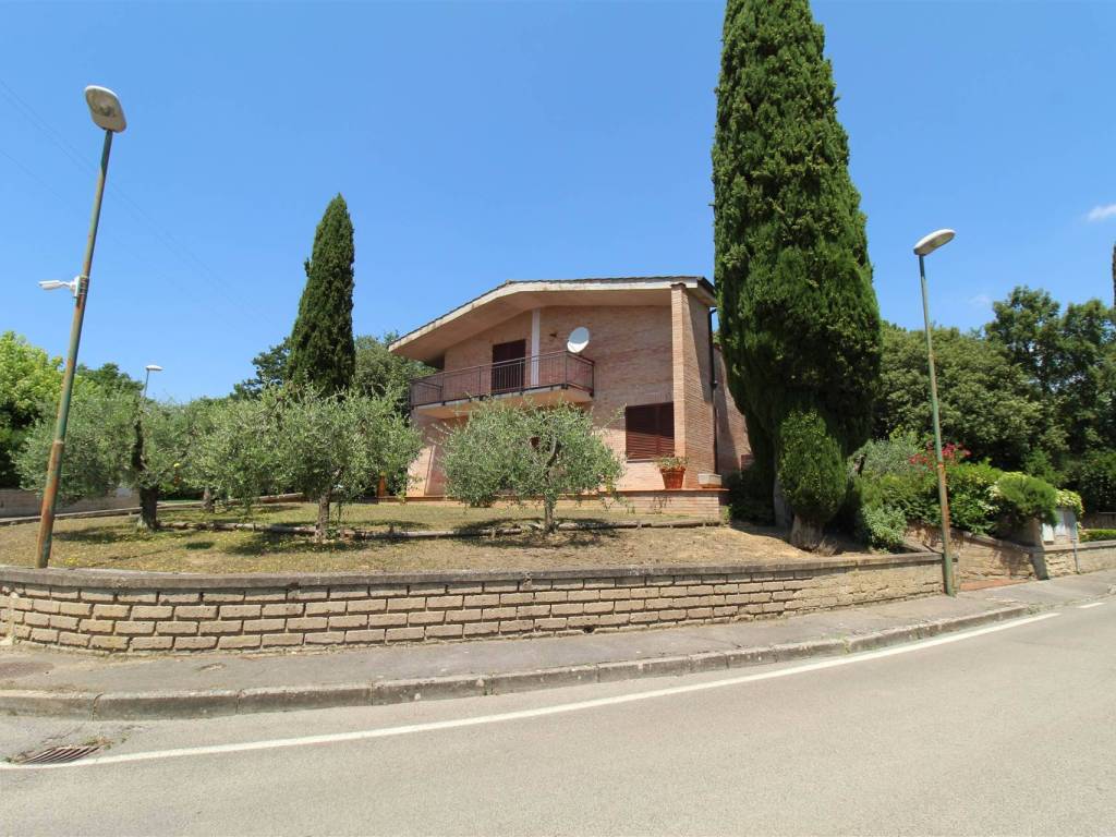 Villa in vendita a Castelnuovo Berardenga