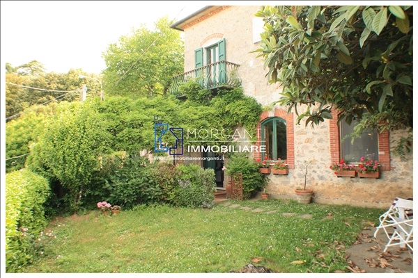 Country house for sale in Pietrasanta (LU)