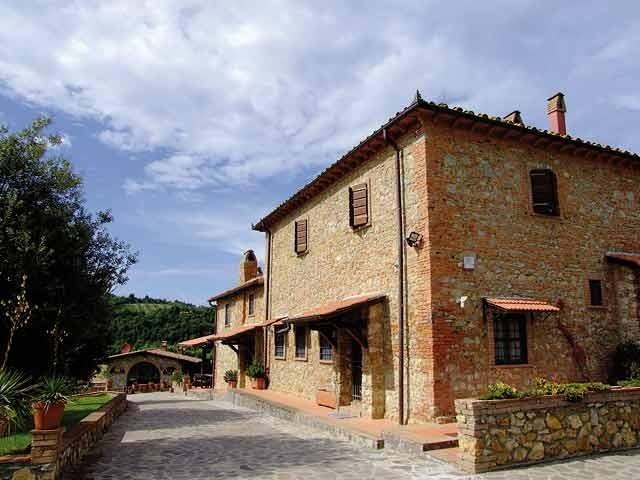 Colonica in vendita a Crespina Lorenzana