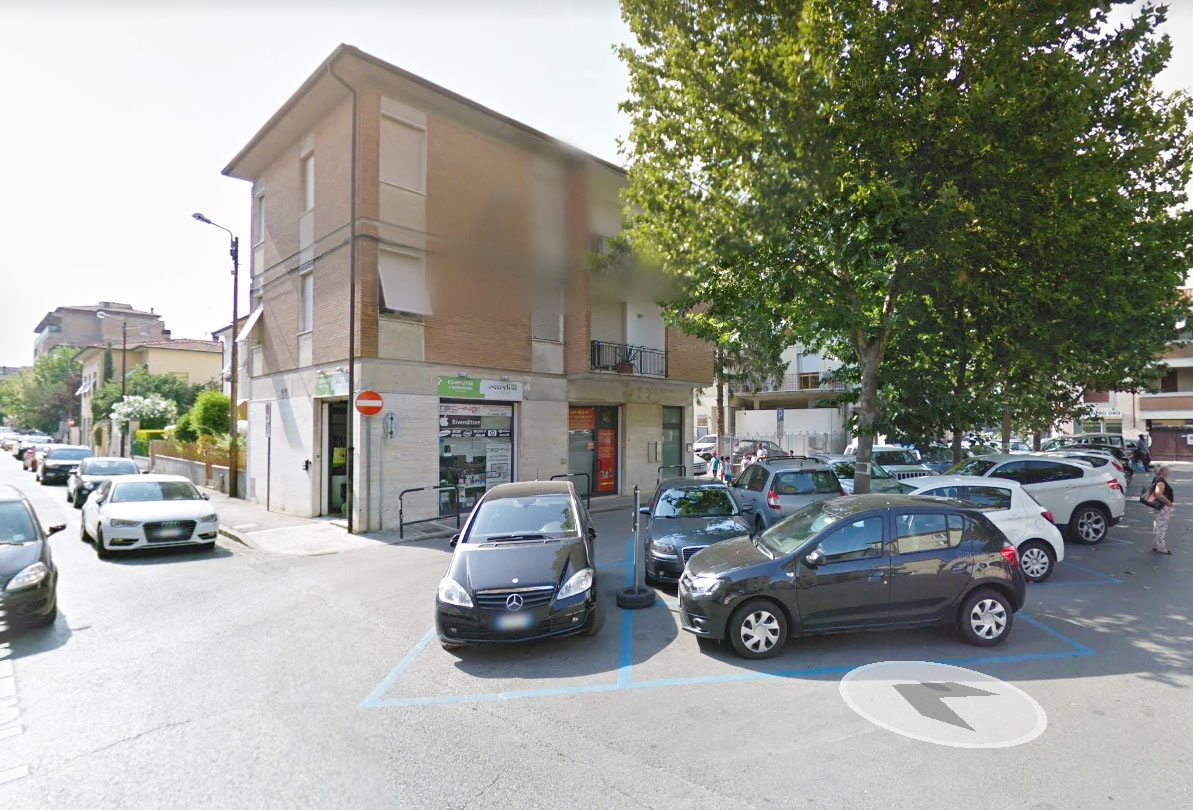 Office for commercial rentals in Pontedera (PI)
