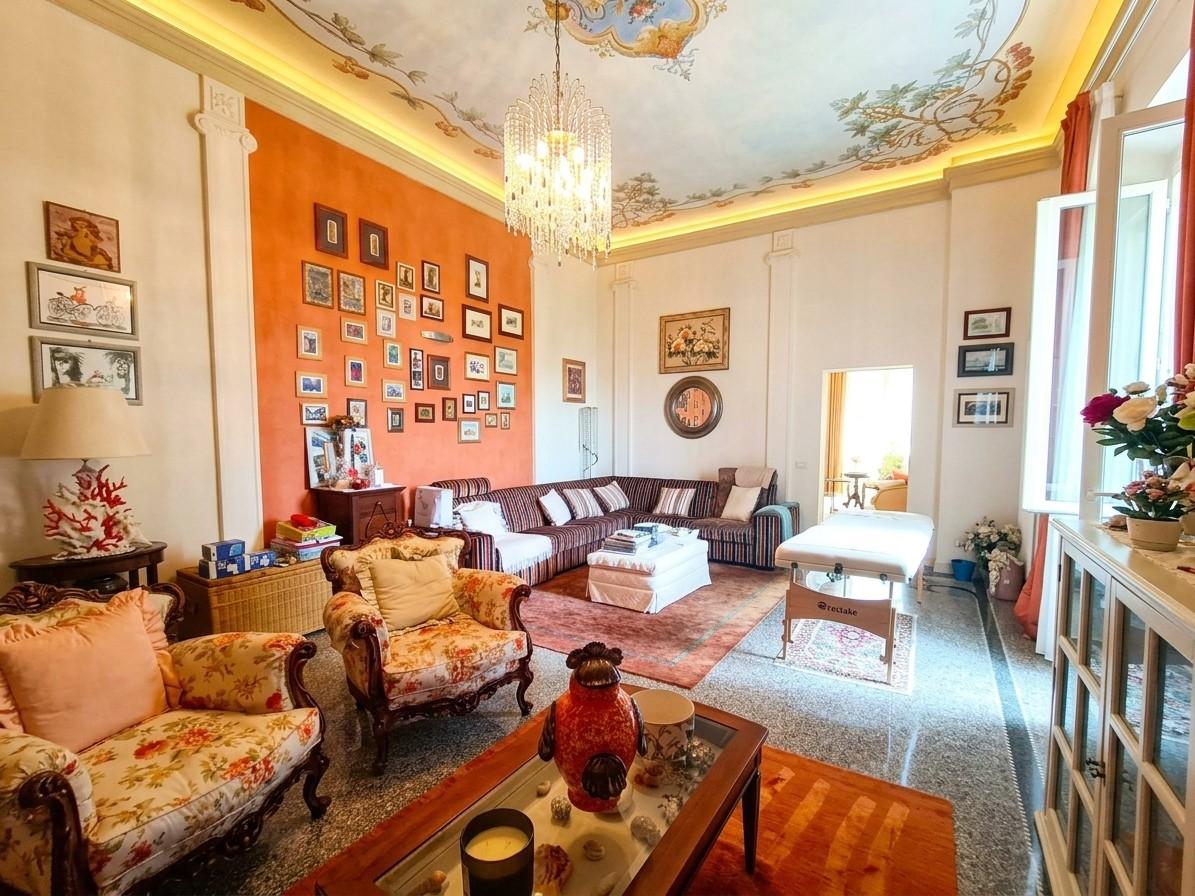 Villa - Ronchi, Massa (12/27)