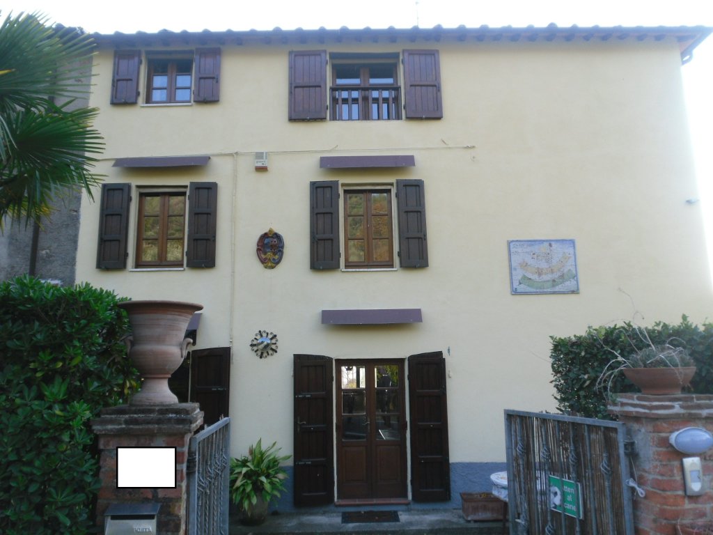 Rustico in vendita - Monteggiori, Camaiore