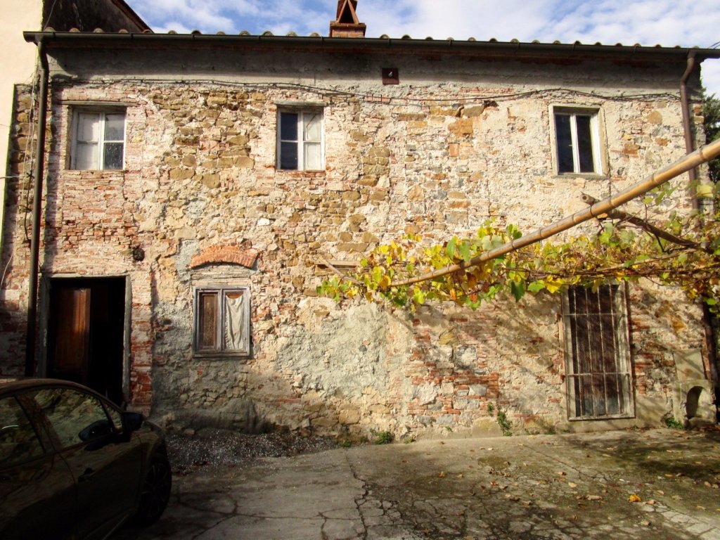 Rustico in vendita a Molina Di Quosa, San Giuliano Terme (PI)