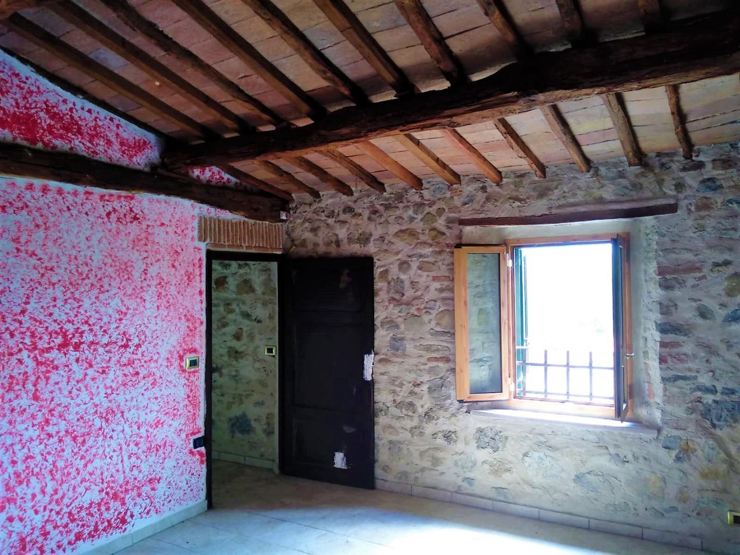 Appartamento in vendita a Chiusdino
