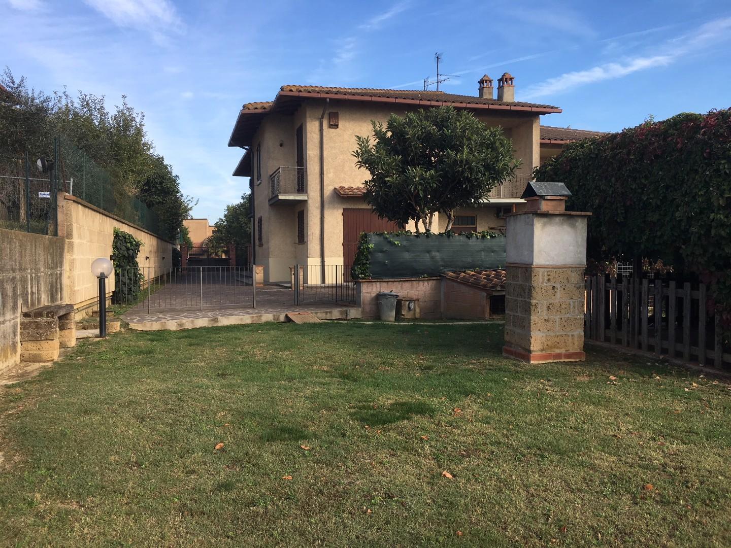 Casa semindipendente in vendita a Casole d'Elsa (SI)