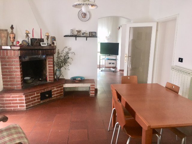 Villa in vendita a Carrara