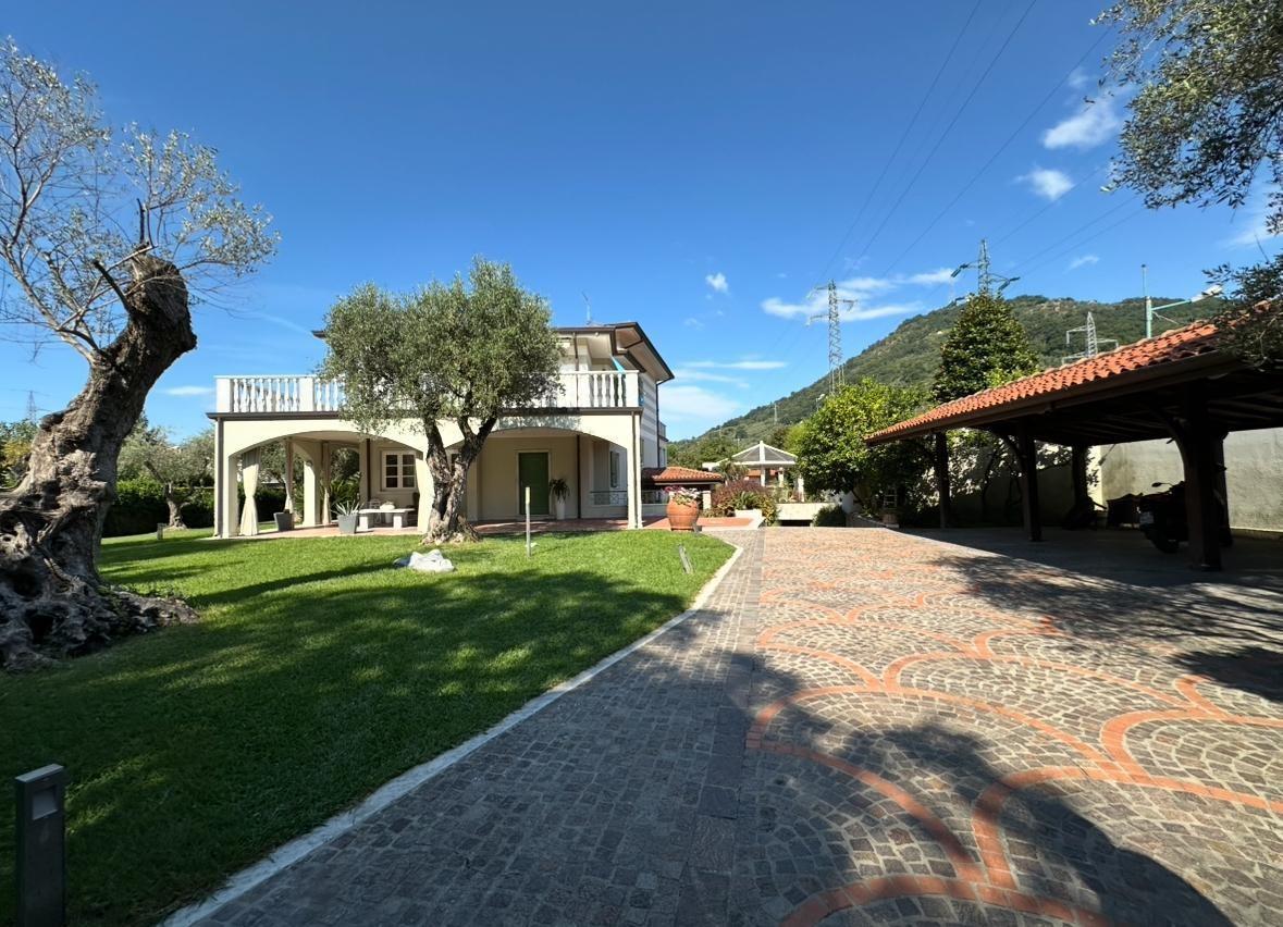 Villa - Carrara (3/55)
