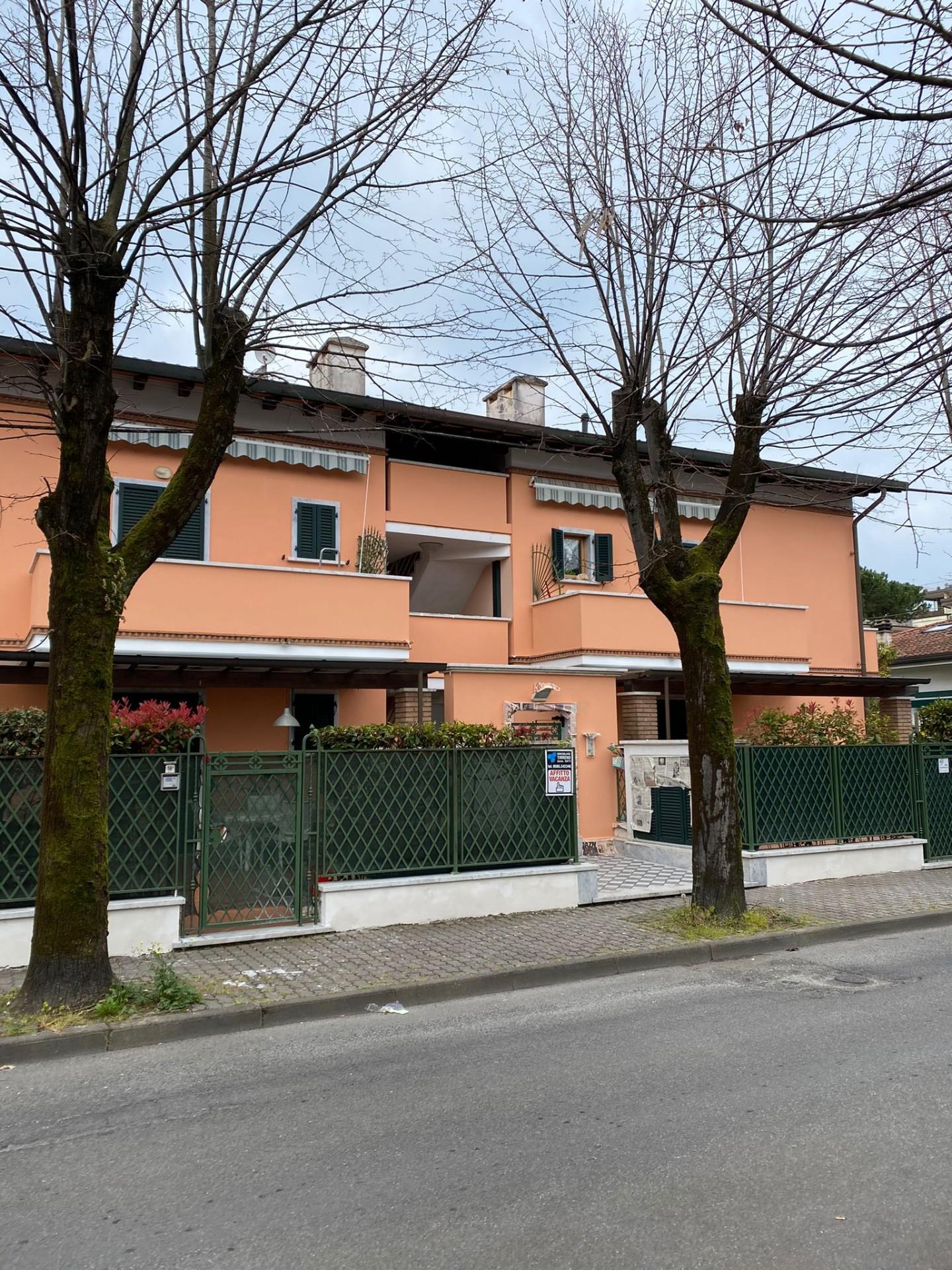 appartamento in Via Paolo Ferrari, a Massa