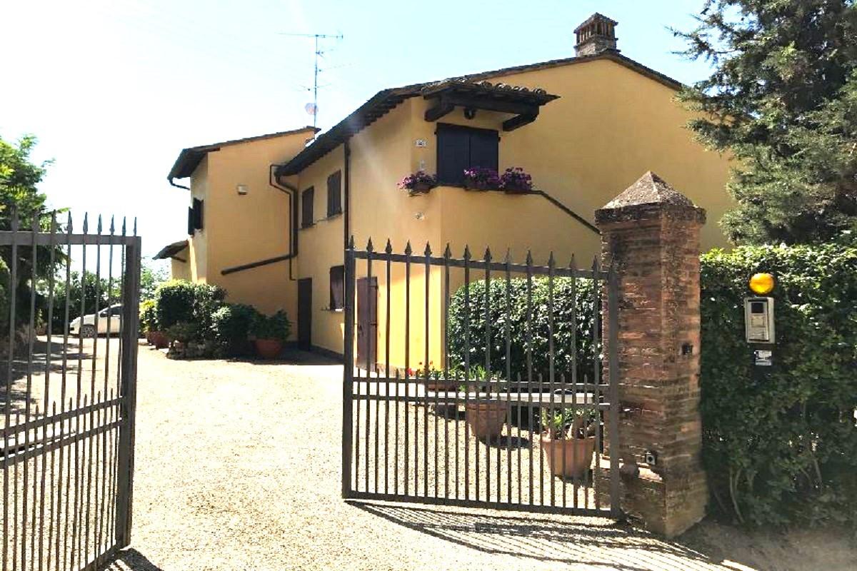 Country house for sale in Castelfiorentino (FI)