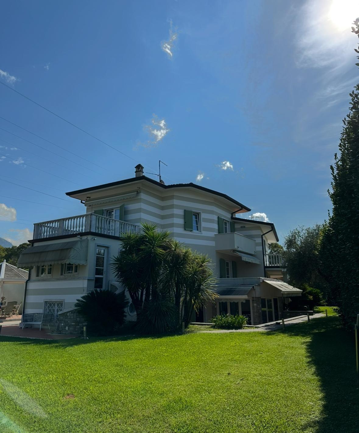 Villa - Carrara (2/55)