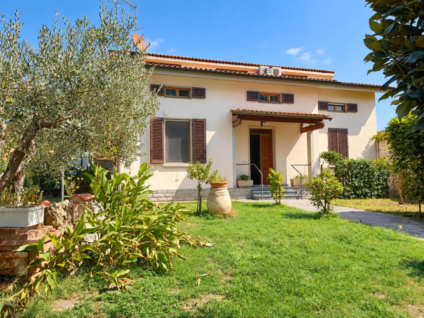Villa - Empoli (2/27)