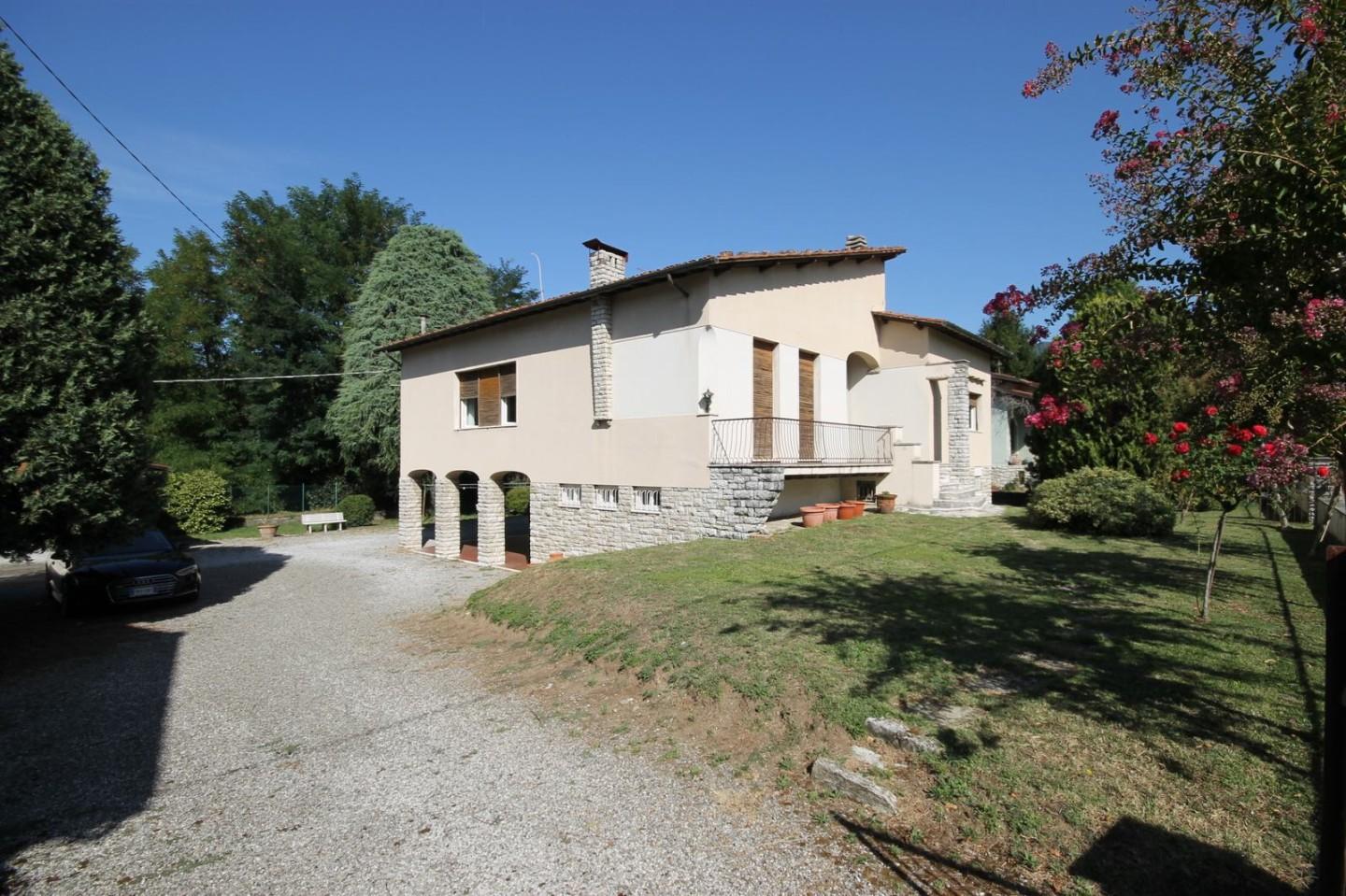 Villa in vendita a Lucca