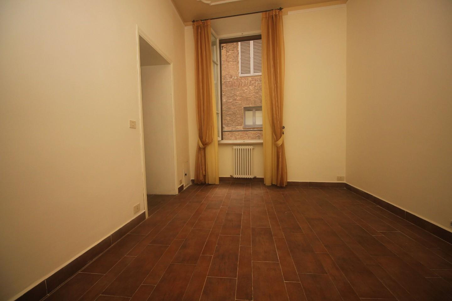 Apartment for sale, ref. R/583