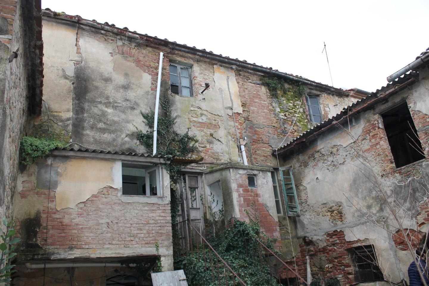Edificio storico in vendita a Terricciola (PI)