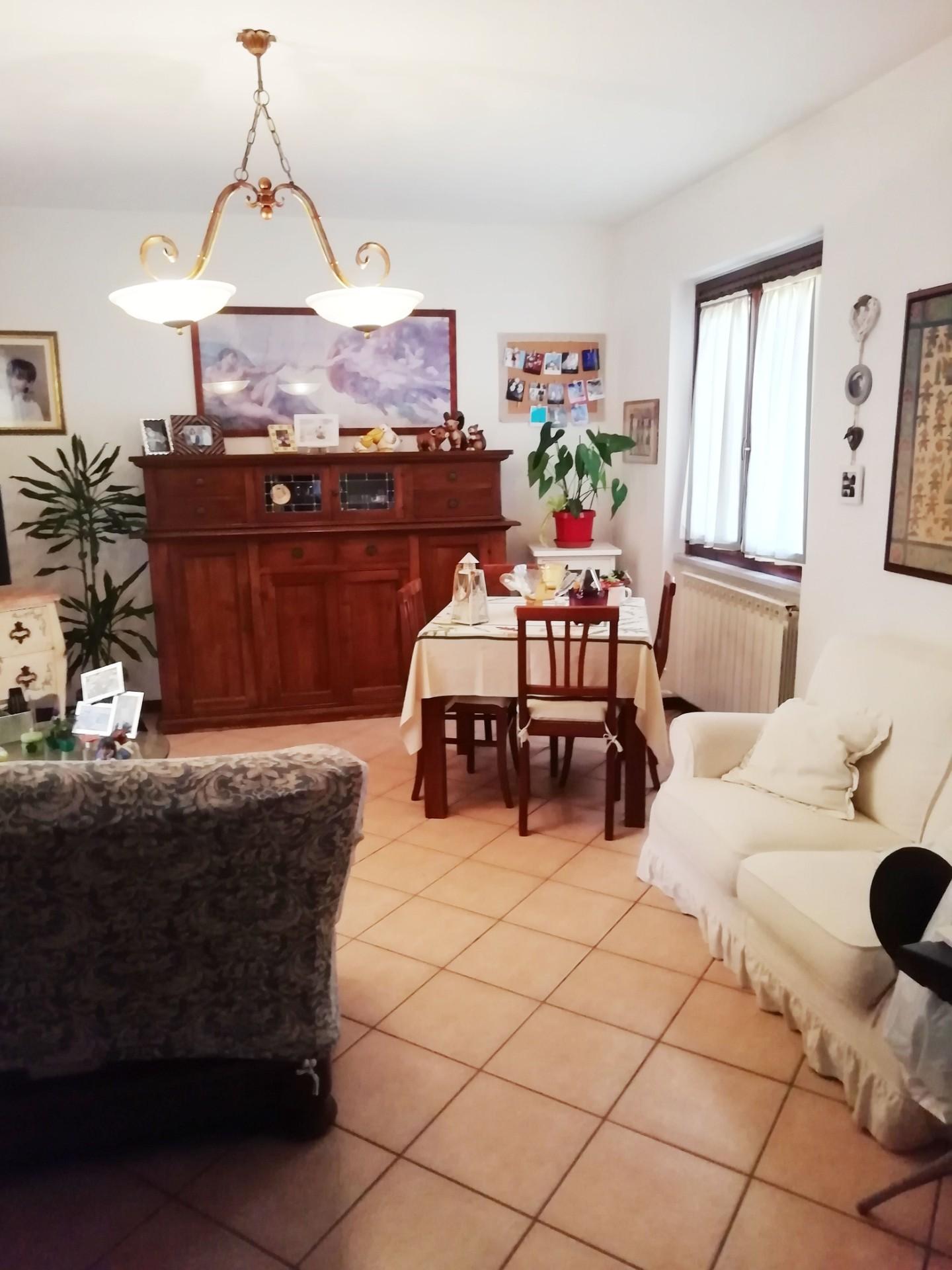 Casa semindipendente in vendita a Carrara (MS)