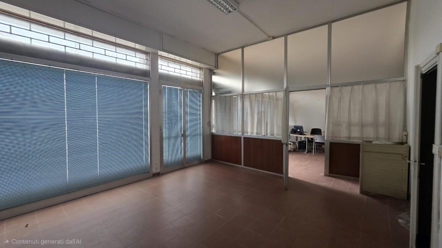 Locale comm.le/Fondo in vendita a Santa Croce sull'Arno