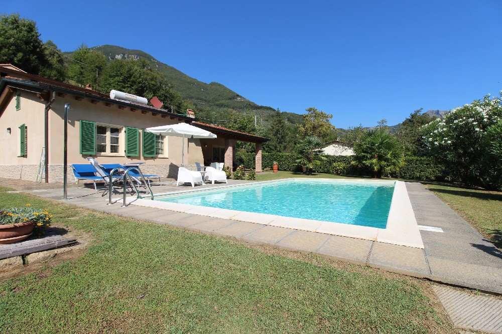 Villa in affitto - Montebello, Camaiore