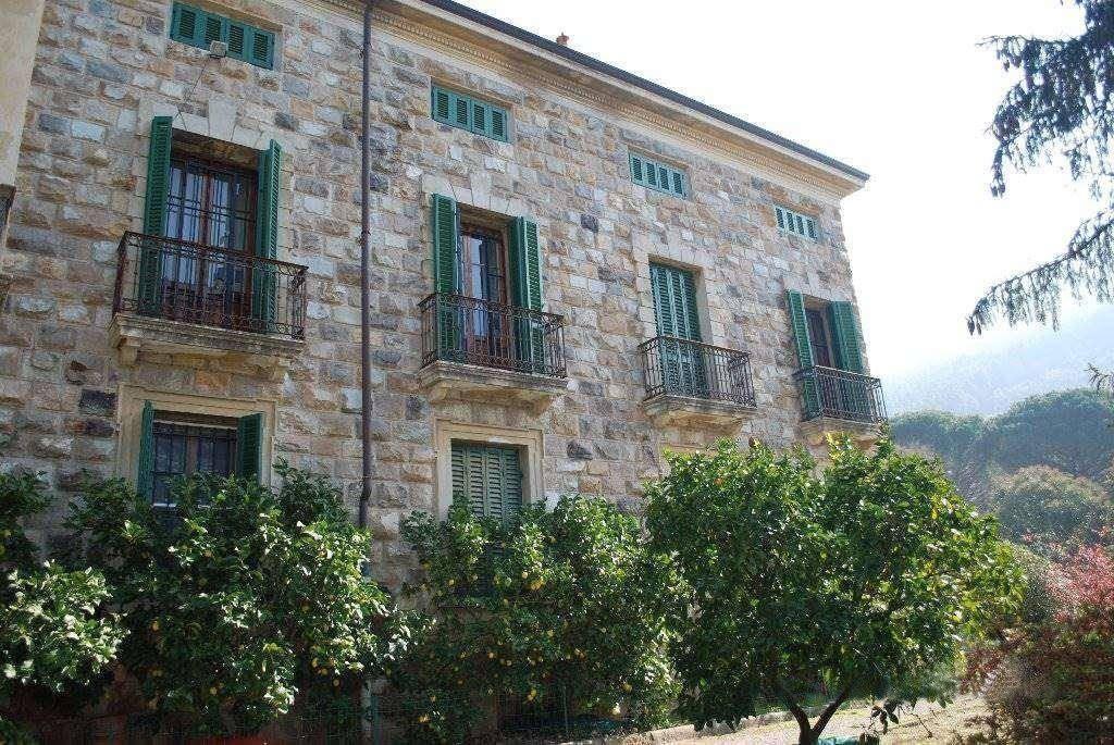 Edificio storico in vendita a Calci (PI)