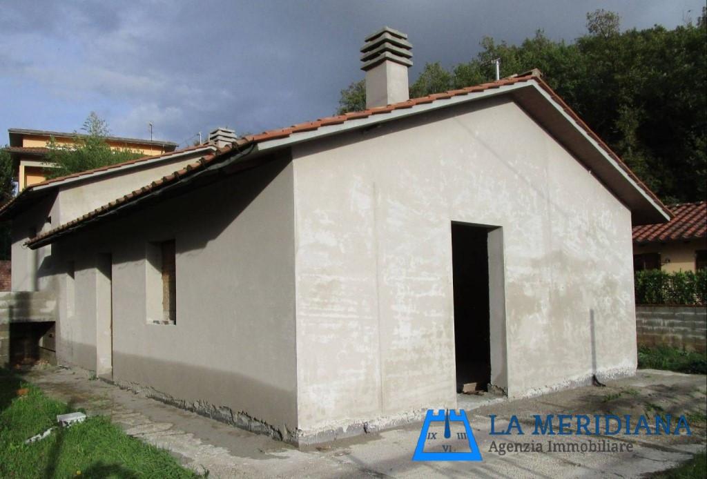 Villa a Larciano