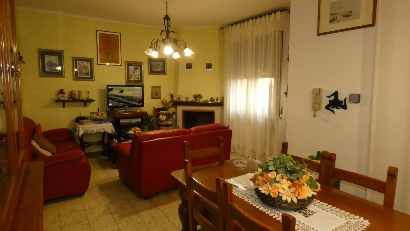 appartamento in Via Daniele Manin, a Rosignano Marittimo