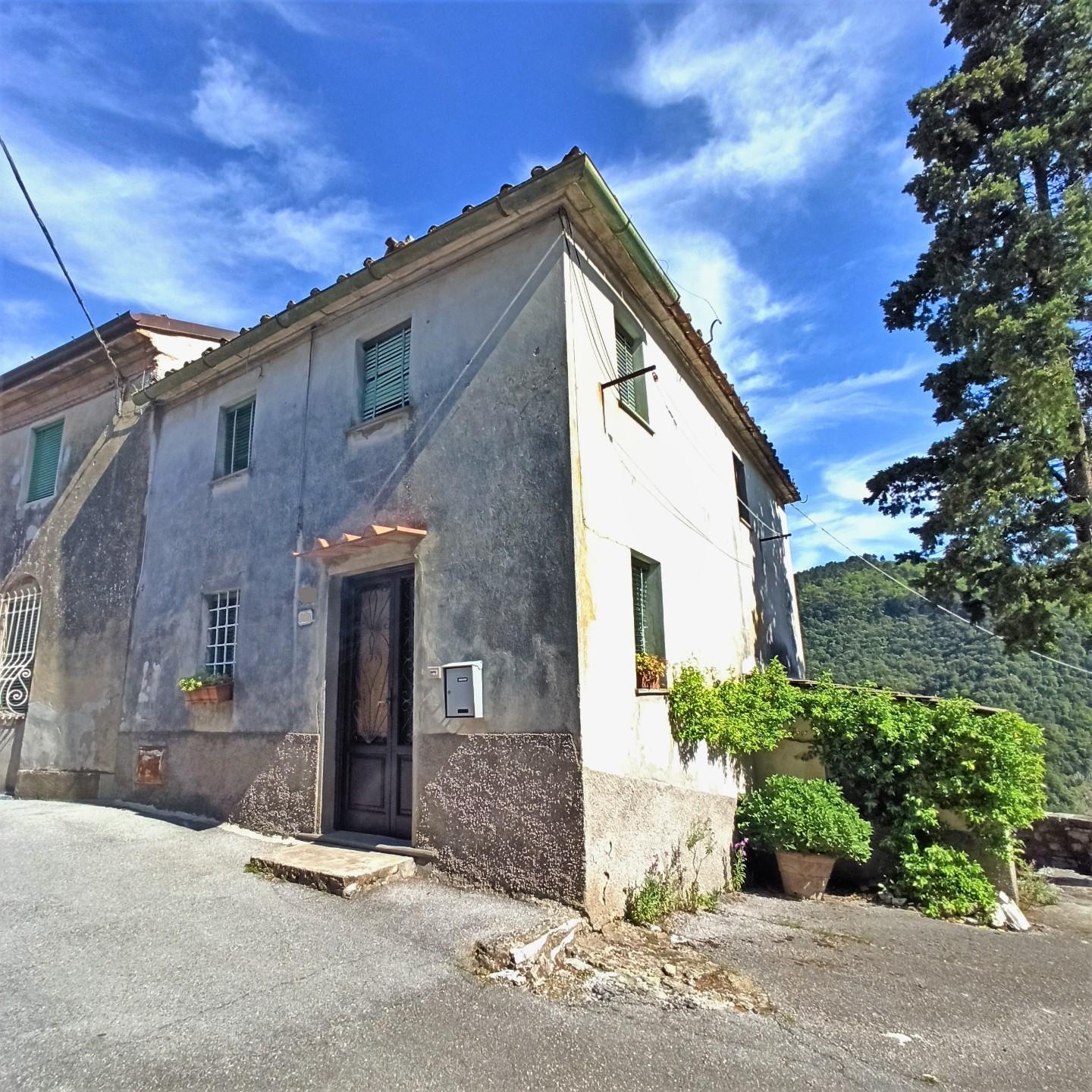 Casa semindipendente in vendita a Lucca