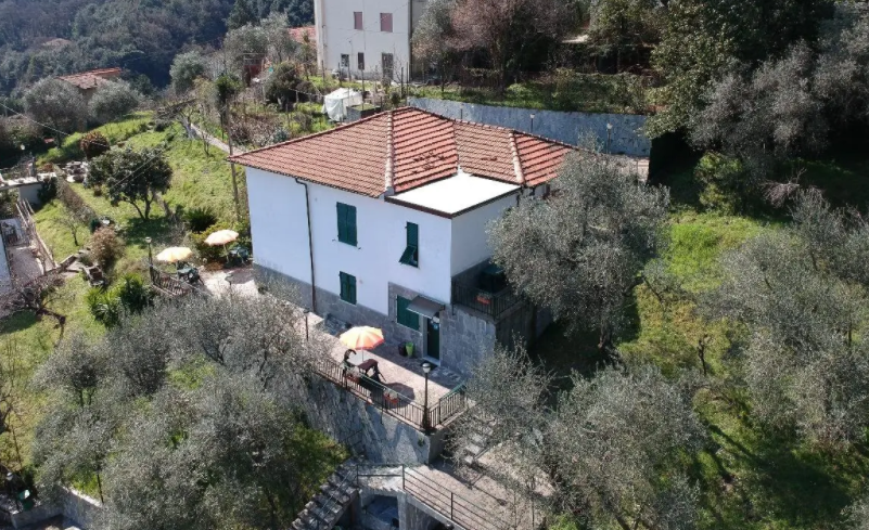 Villa in vendita a La Spezia