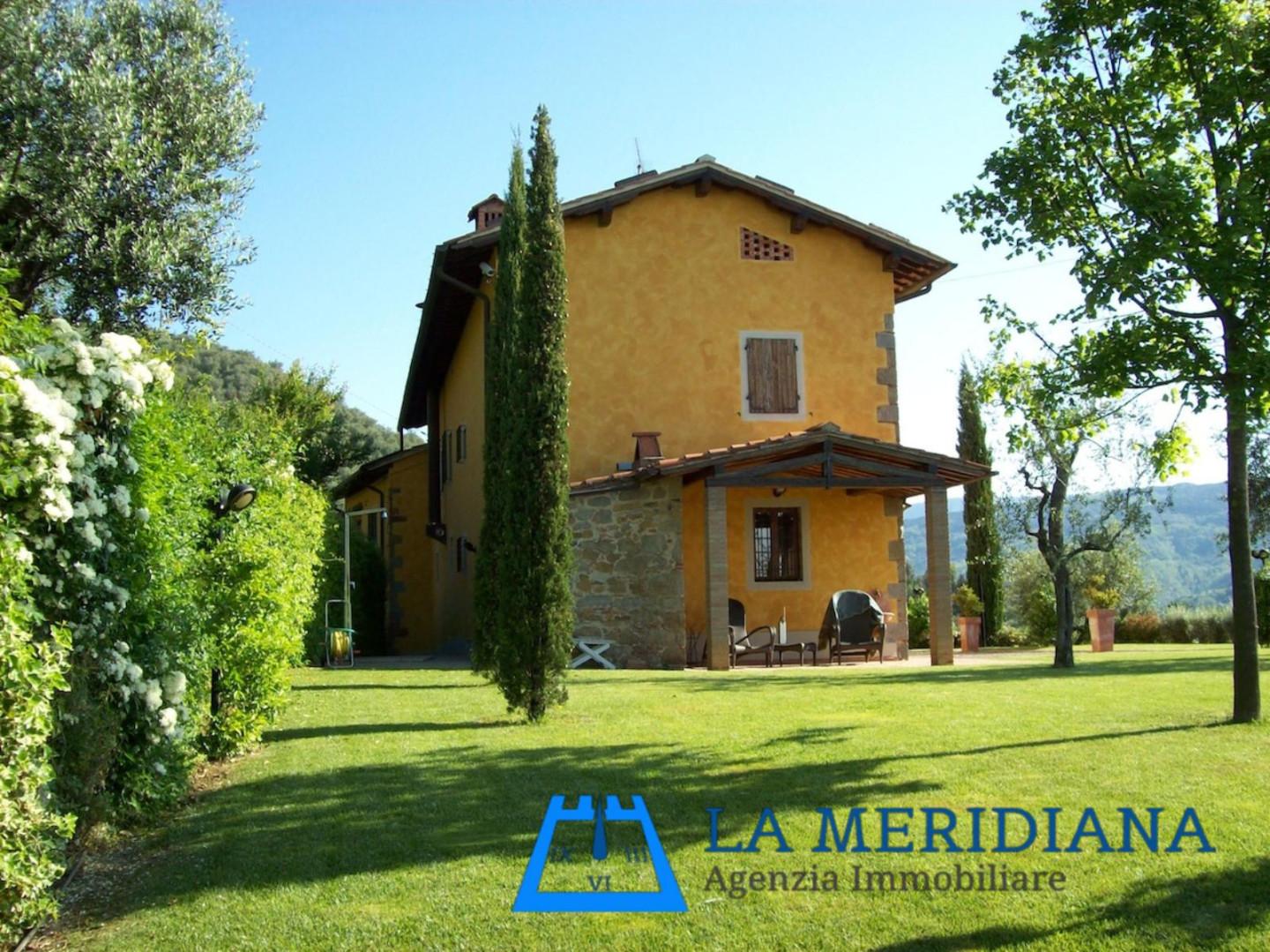 Villa a Pescia