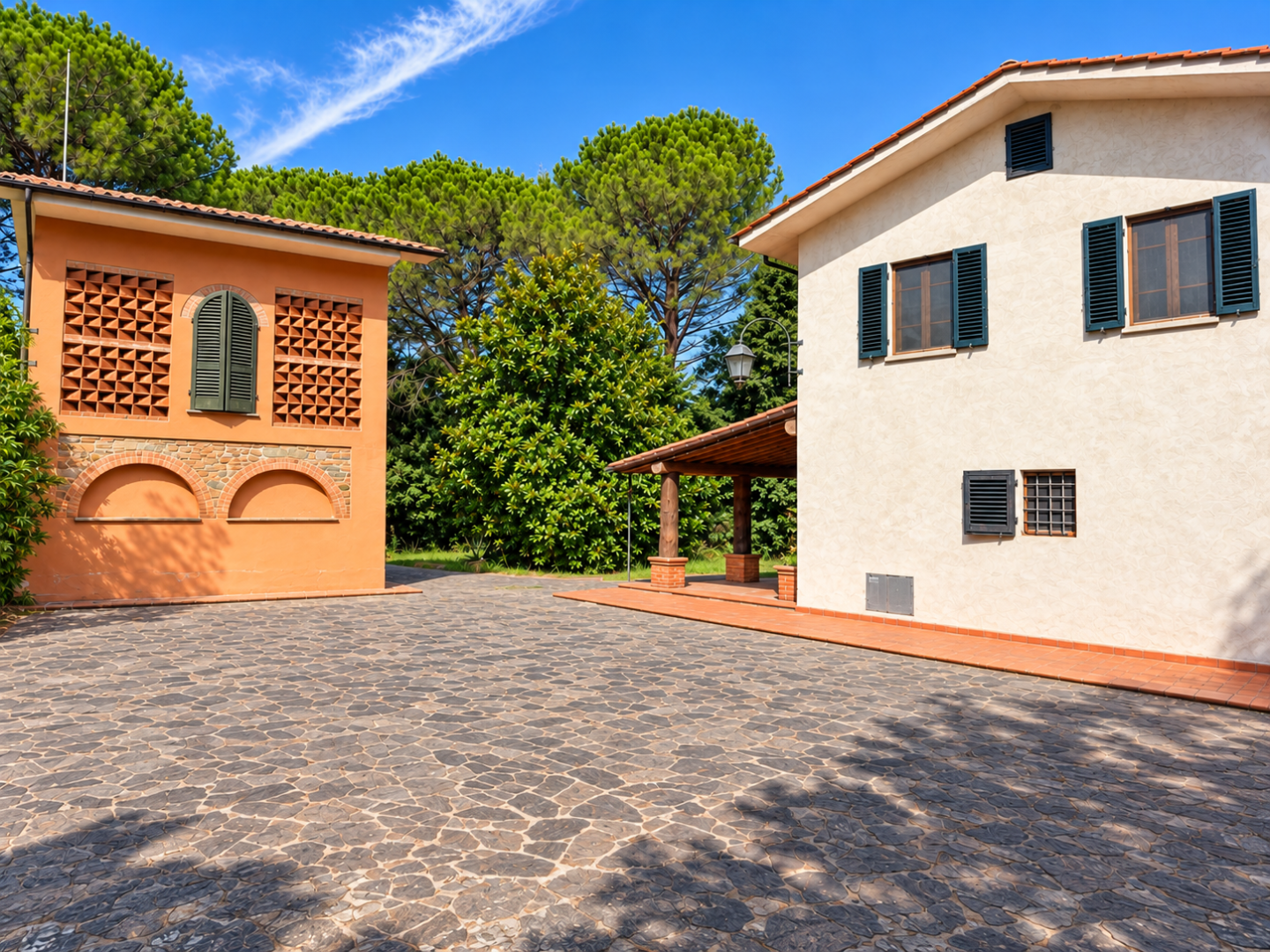 Villa - Montecarlo (9/47)