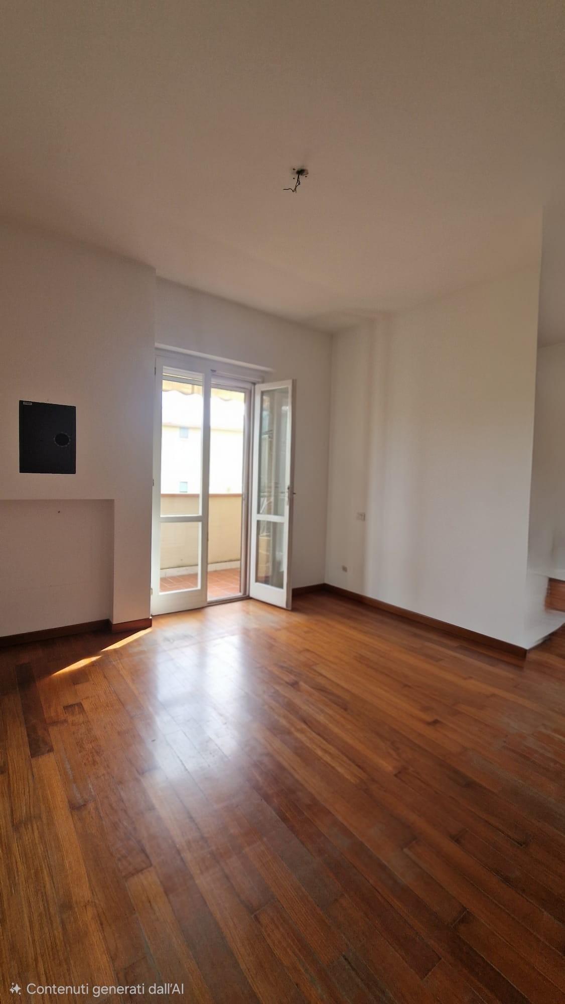 Villa - Marina Di Carrara, Carrara (8/25)